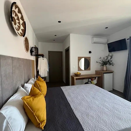 Aparthotel Cactus Skiathos Town
